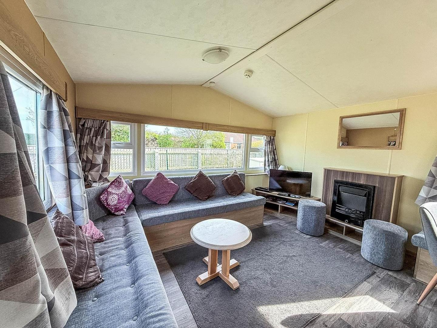 Lovely 6 Berth Caravan At Sunnydale Holiday Park Ref 35375S Louth (Lincolnshire) Exterior foto